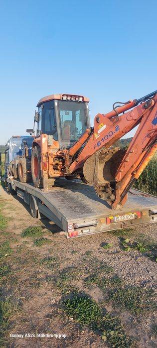 Excavator de închiriat