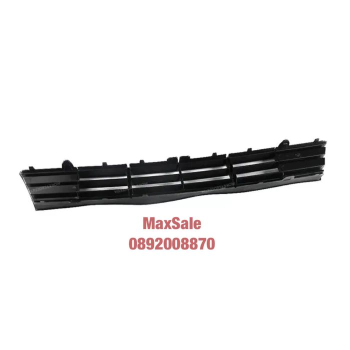 Решетка предна броня централна BMW F10 F11 бмв ф10 ф11