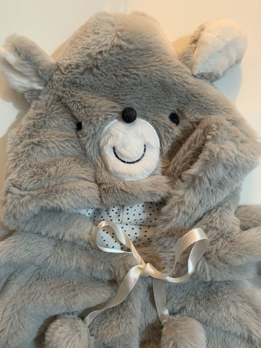 Бебешко палтенце с космест ефект и качулка мече