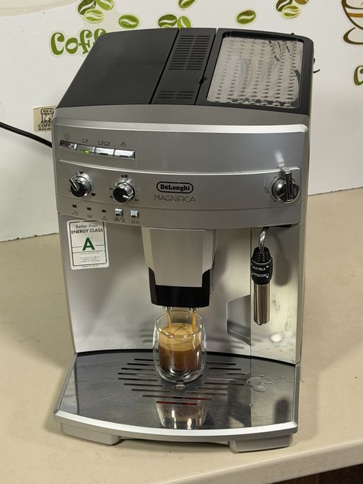 Кафемашина кафе автомат delonghi magnifica с гаранция