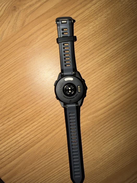 Продам смарт часы Garmin Forerunner 1 / 3 165