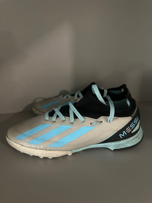 Детски футболни обувки