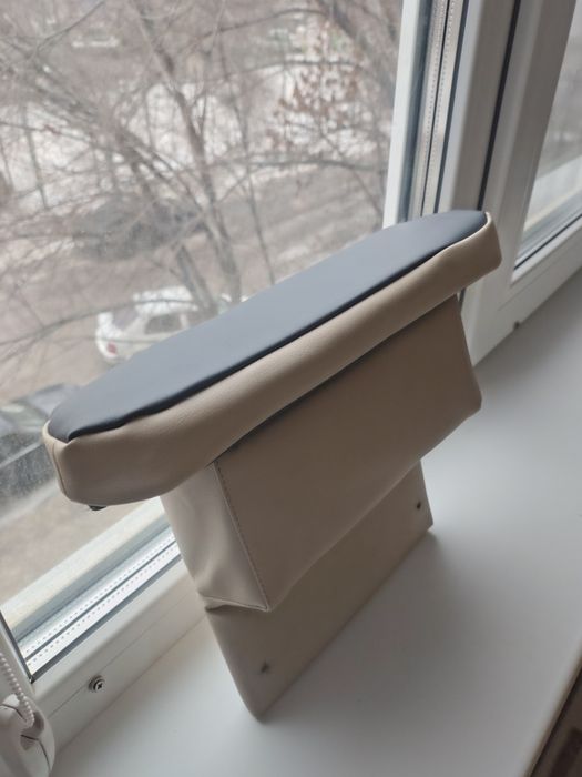 Продам подлокотник для газели