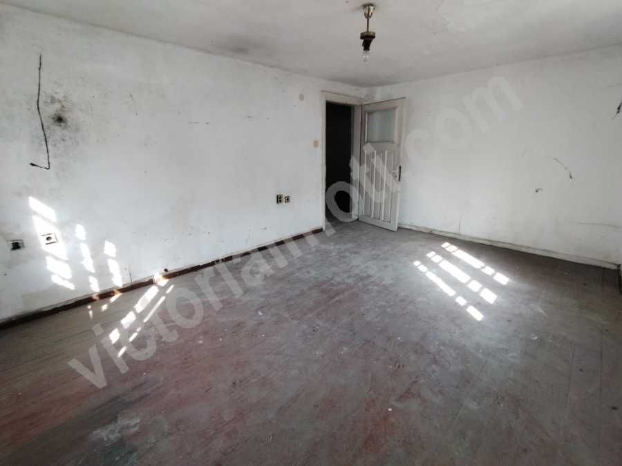 Продава се Четиристаен апартамент в Велико Търново, Център - 74 кв.м за 1392 €/кв.м - Снимка #1