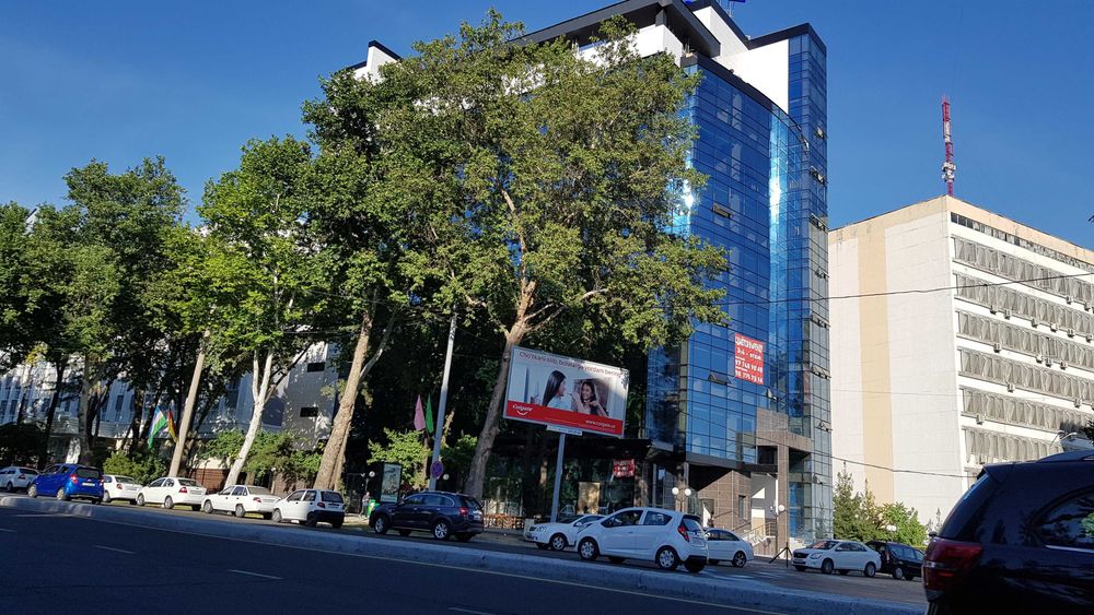 Сдается в аренду современные офисные помещения (136 м2, 125 м2)