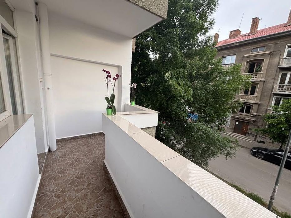 Четиристаен апартамент под наем в ж.к. Гео Милев, 2222100