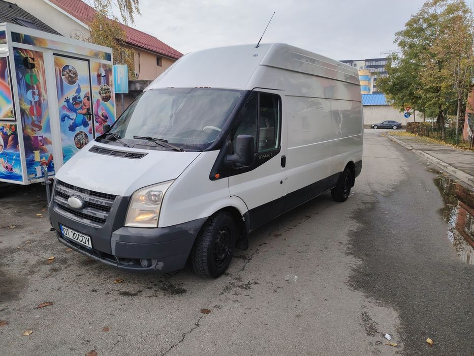 Vând Ford Transit