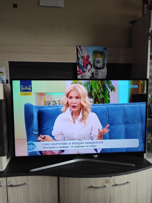 Смарт Телевизор Samsung 50 инча Ultra HD 4K