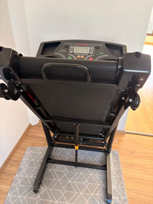 Banda alergare cu inclinare automata Energy Fit MT10A