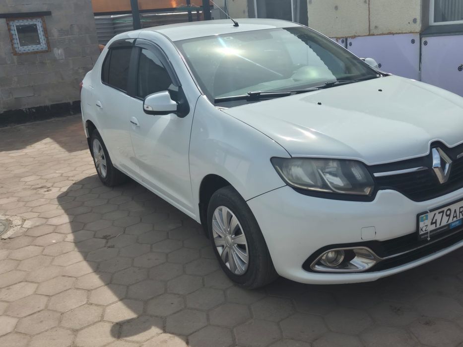 Renault Logan 2017 года