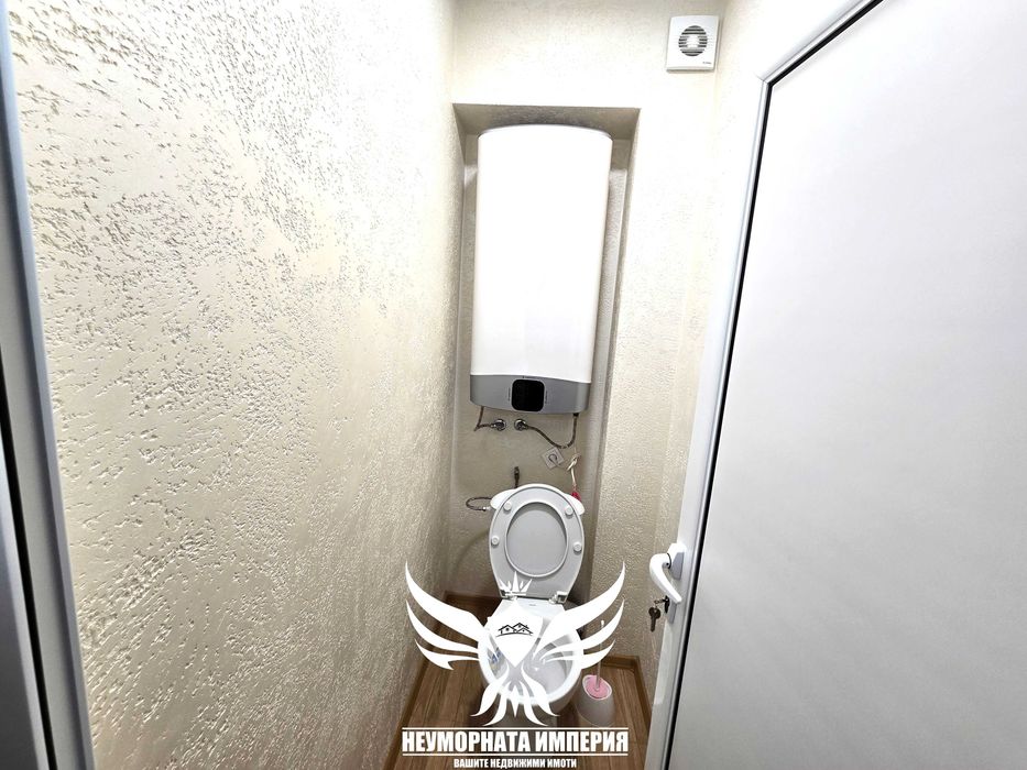 Продавам тристаен апартамент 2ет 120кв в Асеновград, широк център