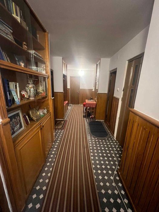 Vanzare apartament 4 camere