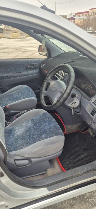 Продам машину Toyota Ipsum 1996