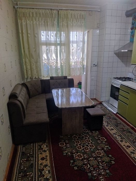 квартиру в аренду.