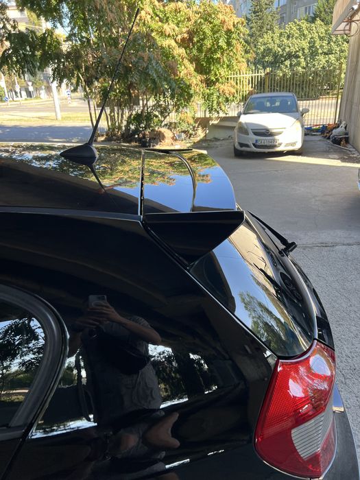 Бмв е81 - е87  спойлер за задно стъкло/BMW 1 ser e87/81 крило 1 серия