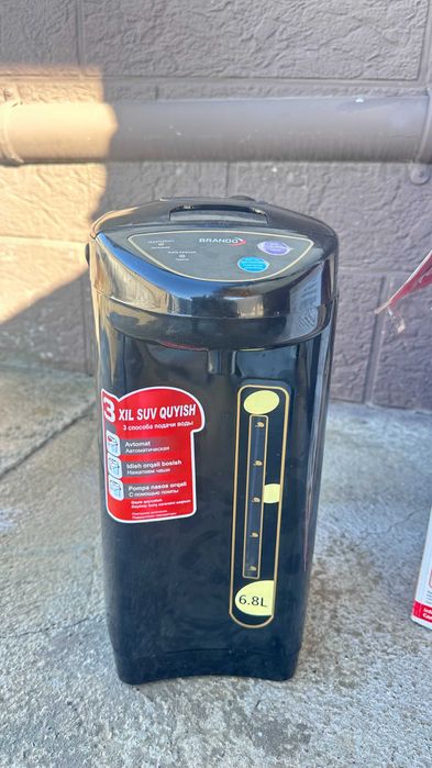 Продам термопот 6,8 л новый