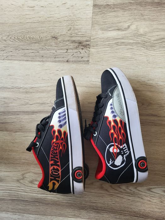 Adidași cu Role Heelys X Hot Wheels marimea 38