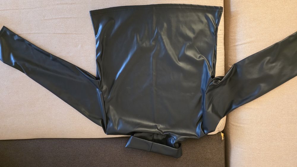 Topuri damă piele , sport cămașă  XL