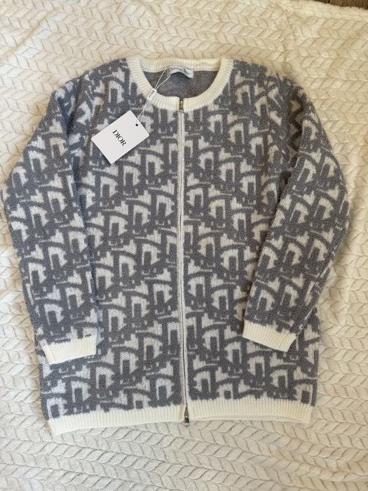 Дамска жилетка нова