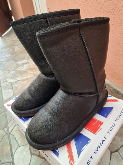 Cizme negre,stare foarte buna
