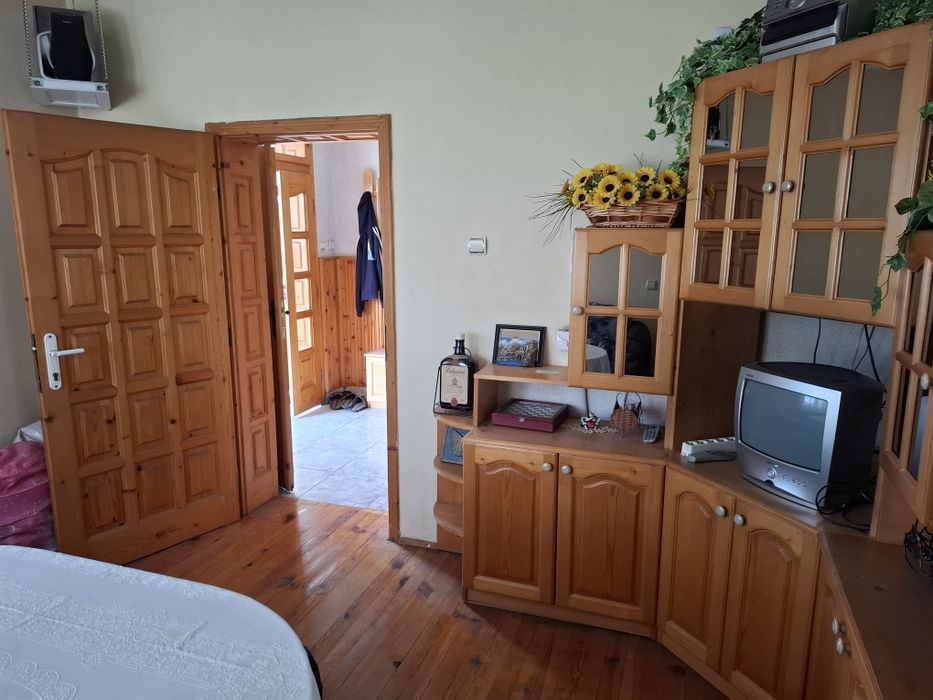 Продава се Къща в Казанлък - 200 кв.м за 775 €/кв.м - Снимка #3