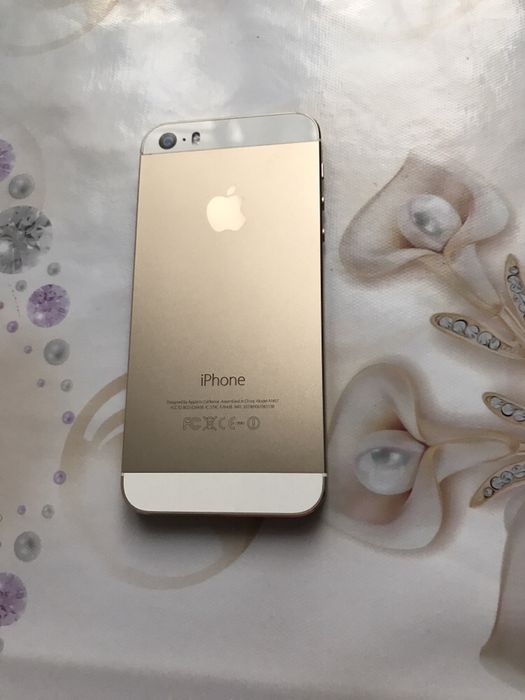 Продам айфон 5 на запчасти