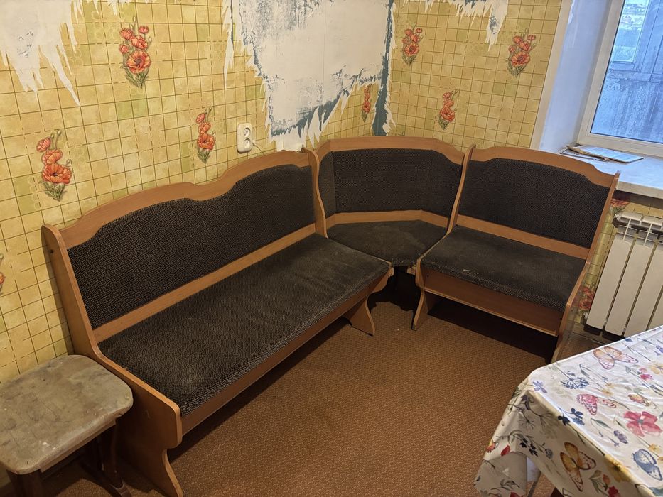 Продам уголок кухонный