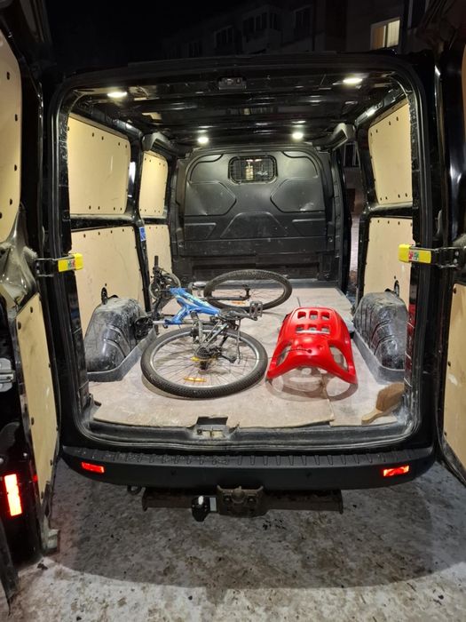 Vând Ford transit custom