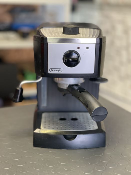 Сервизирана Еспресо Кафемашина DeLonghi EC152.CD - 6 месеца гаранция !