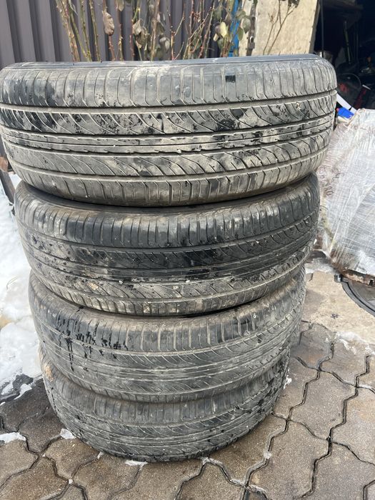 Продам шины 235/65/17