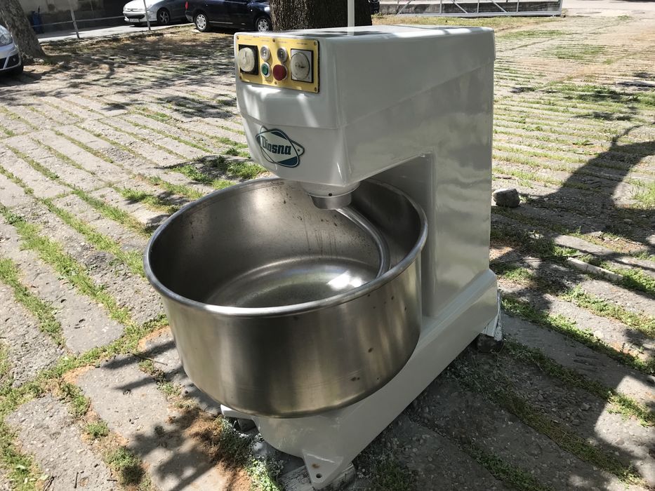 спирална тестомесачка DIOSNA SP 120D