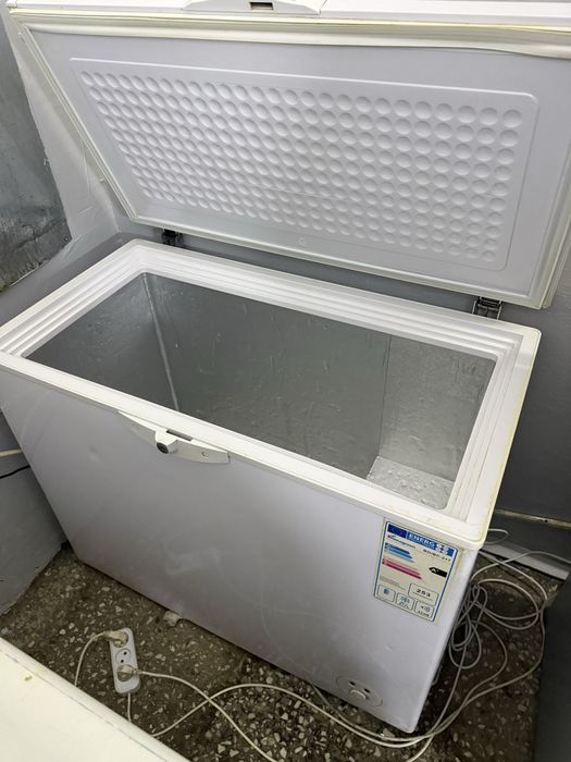 Продам морозильник