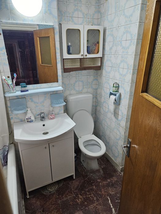 Proprietar 3 camere centru Constanta, strada Stefan cel Mare