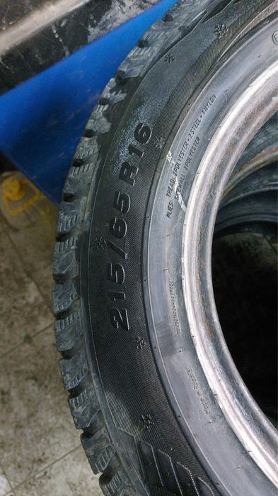 Продам зимние шины