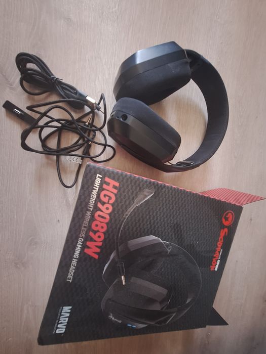 Vând casti gaming Marvo Scorpion Wireless