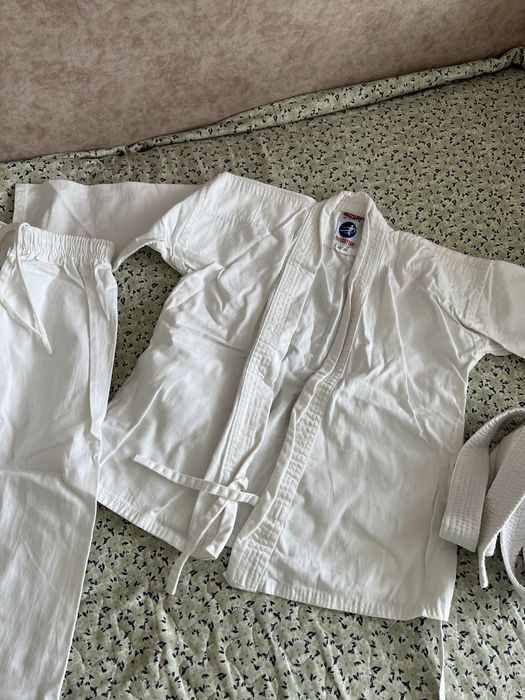 Кимоно белые для спорта