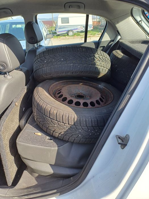 Opel Corsa D 1.2 benzină 2009