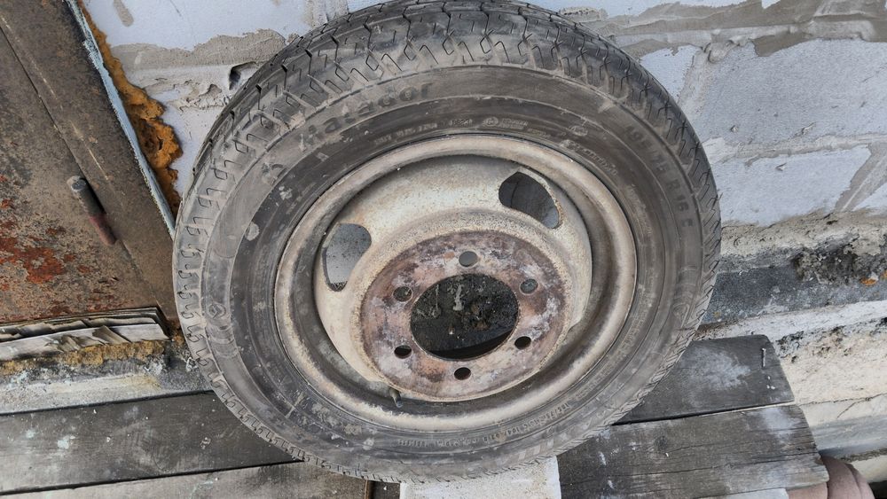 Резина на машину