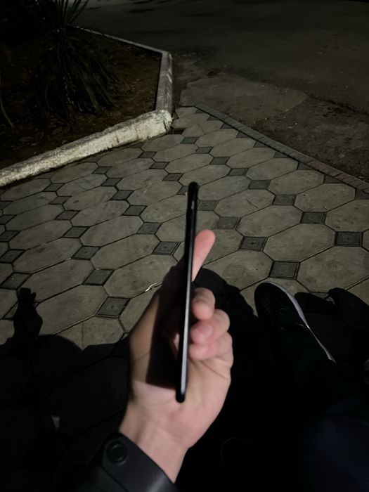 Iphone 7 pilus 32 gb sirocna