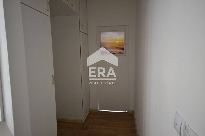 Дава се под наем Тристаен апартамент в Хасково, Куба - 75 кв.м за 331.5 € - Снимка #1