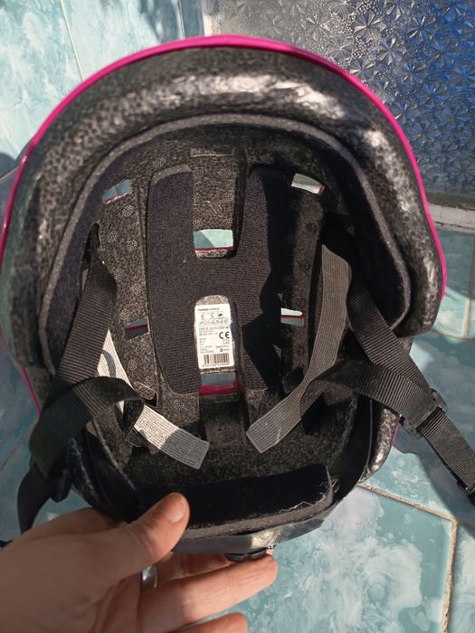 Детски комплект Oxelo: Ролери и Каска (В отлично състояние!)