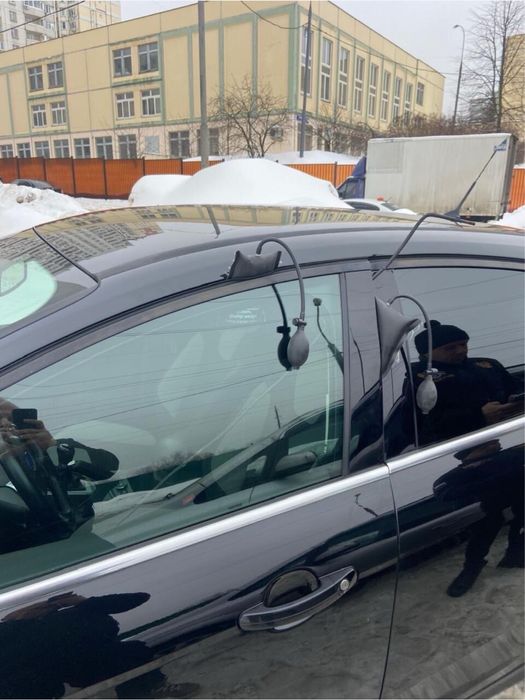 Вскрытие Авто.Открыть машину.
