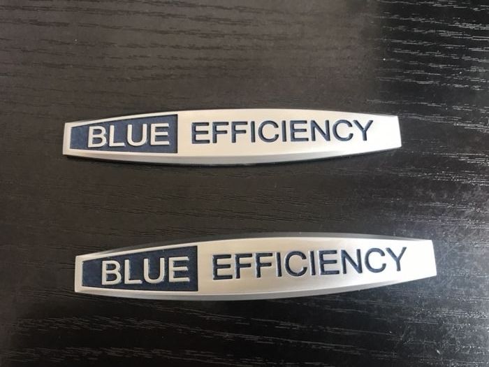 Emblema Mercedes Blue Efficiency metal aripi