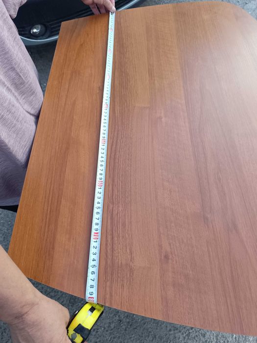 Бюро за компютър в добро състояние