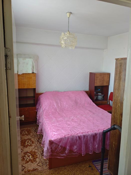 Продаётся 4 комнатная квартира