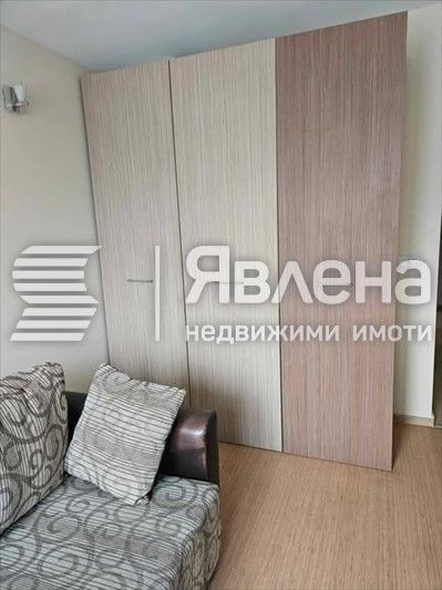 Дава се под наем Едностаен апартамент в София, Витоша - 40 кв.м за 423.81 € - Снимка #2