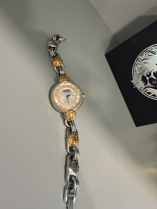 Оригинален дамски часовник Versace