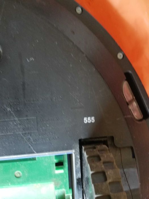iRobot 555 прахосмукачка робот за части