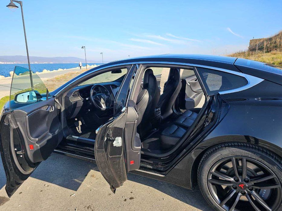 Tesla Model s 100D