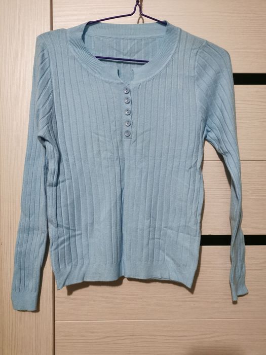 Продам кофту женскую